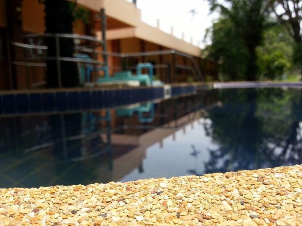 Boom Boom Beach Resort Laem Sing Chanthaburi Exterior foto