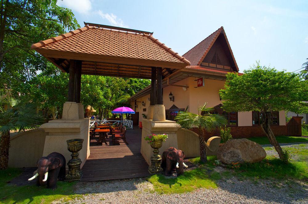 Boom Boom Beach Resort Laem Sing Chanthaburi Exterior foto