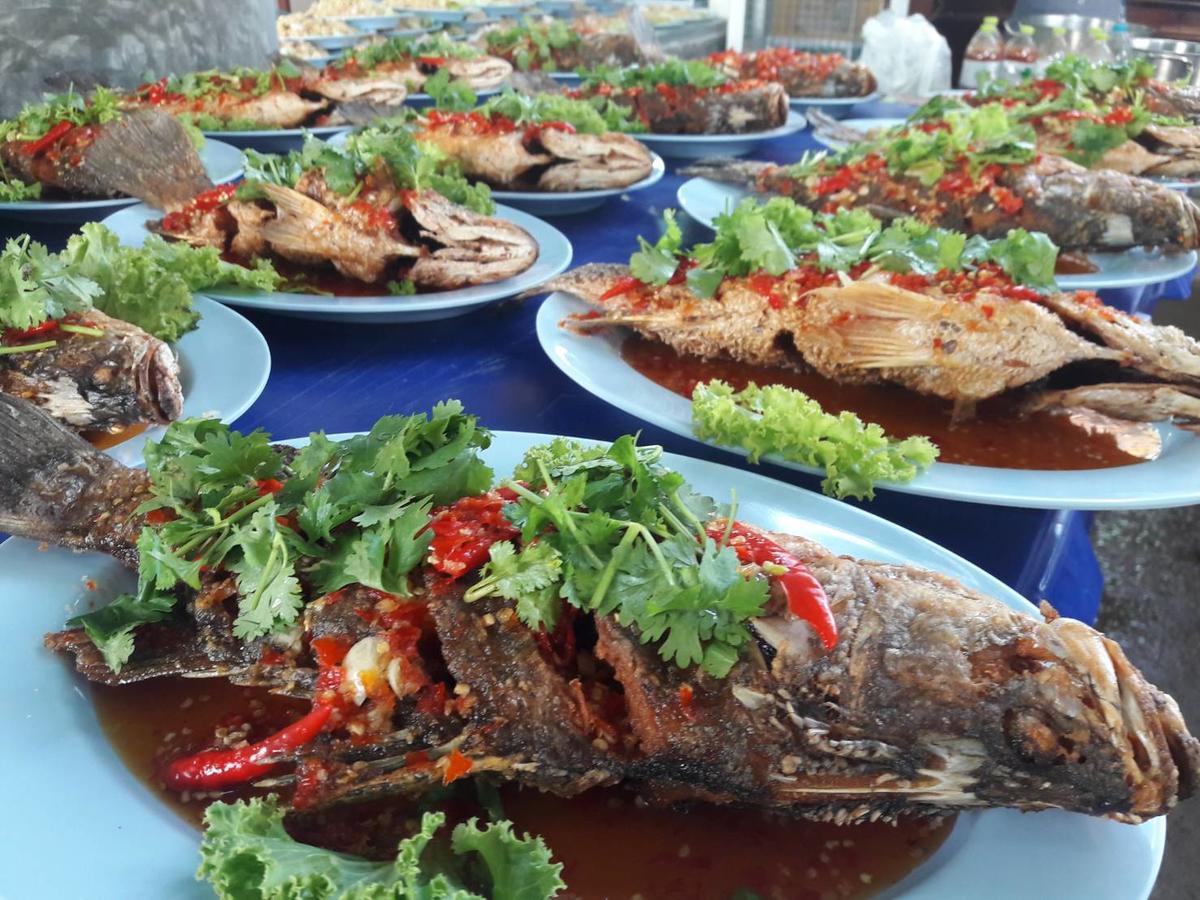 Boom Boom Beach Resort Laem Sing Chanthaburi Exterior foto